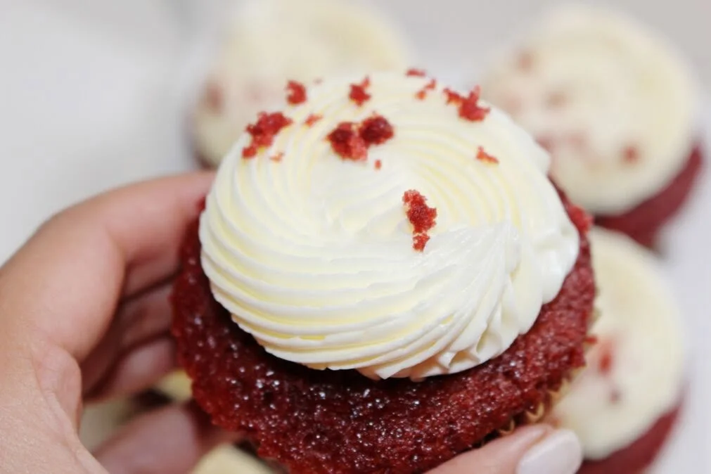 Red Valvet Affairs - Image 3